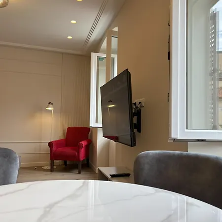 The Duchess * טריאסטה